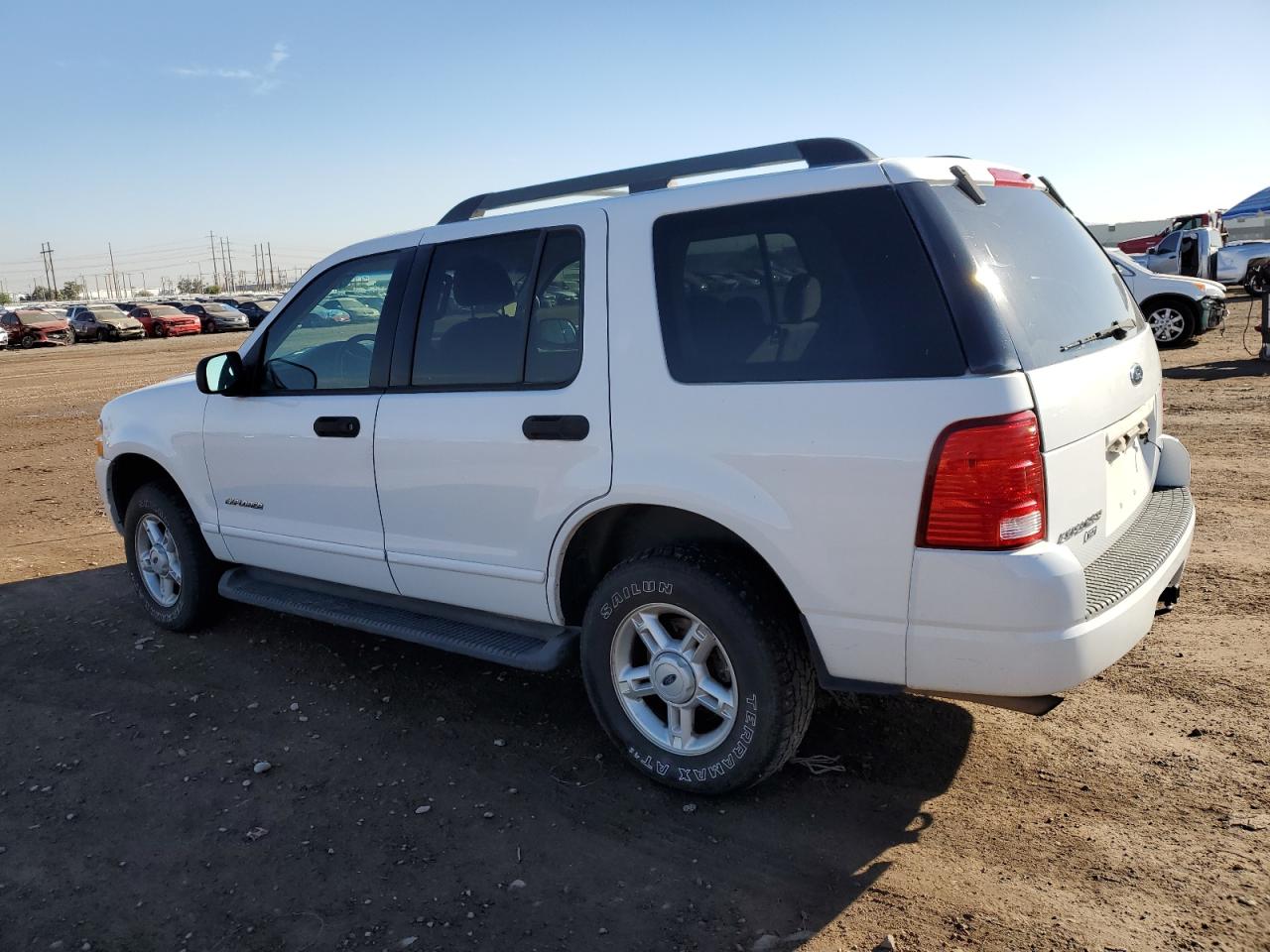 Изображение 2 2005 FORD EXPLORER XLT 2005 с VIN 1FMZU73E75UA89783