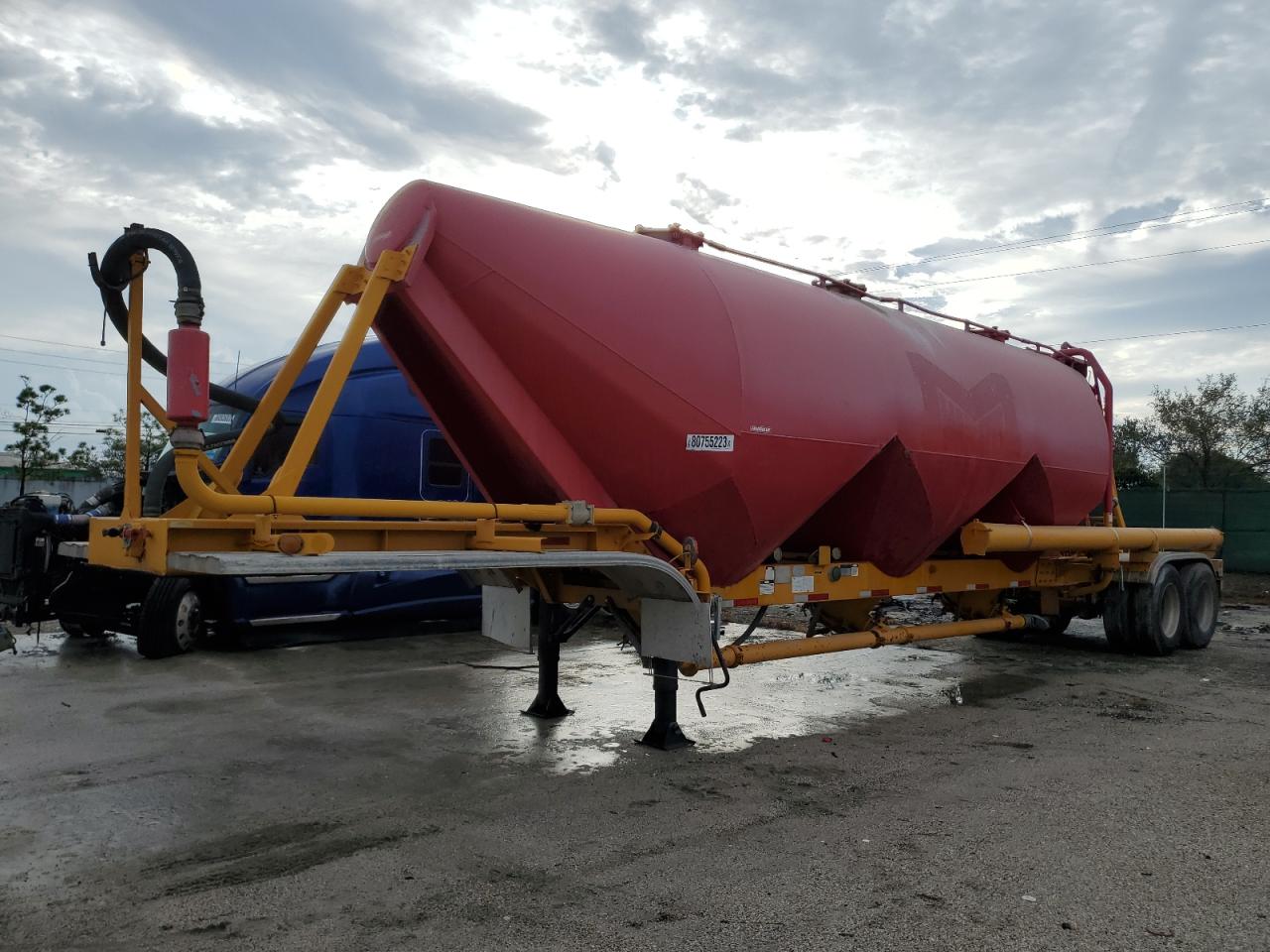 Изображение 2 1995 FRU TRL 1995 с VIN 4J8B04322ST000801