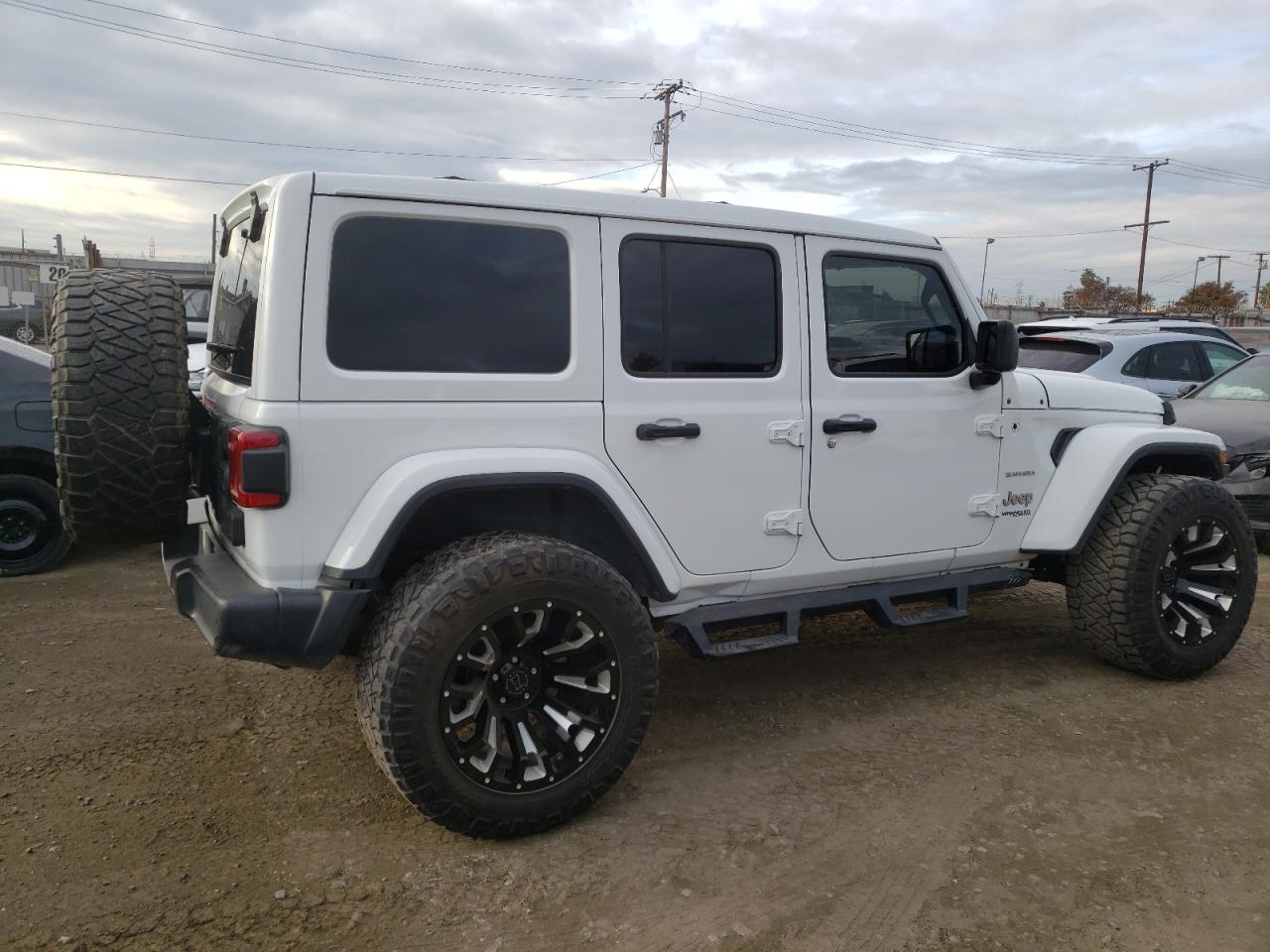 Obraz 3 z 2019 JEEP WRANGLER UNLIMITED SAHARA 2019 z VIN 1C4HJXEN7KW614637