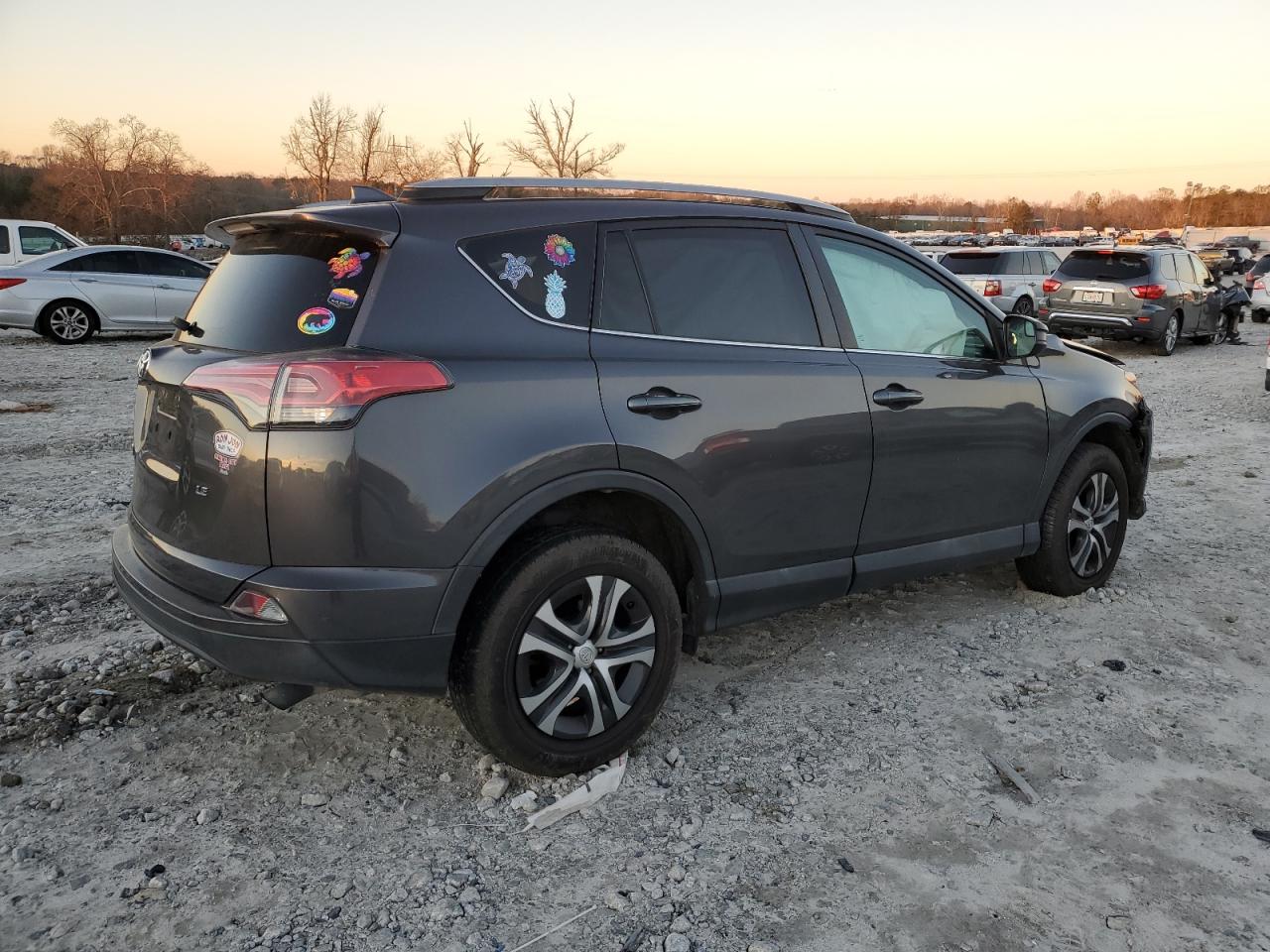 Image 3 of 2018 TOYOTA RAV4 LE 2018 with VIN 2T3ZFREV3JW480367