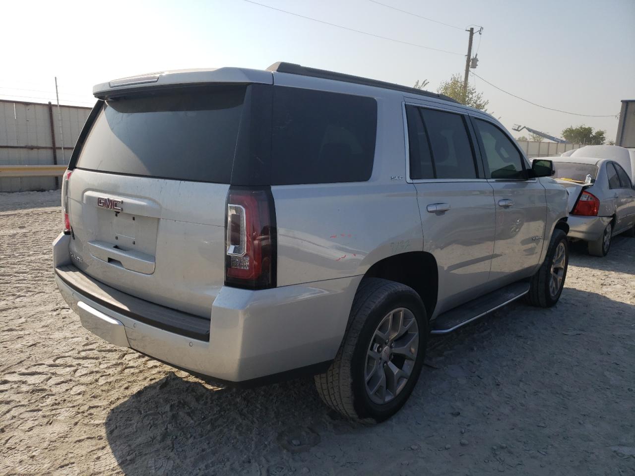 Obraz 3 z 2017 GMC YUKON SLE 2017 z VIN 1GKS1AKCXHR363372