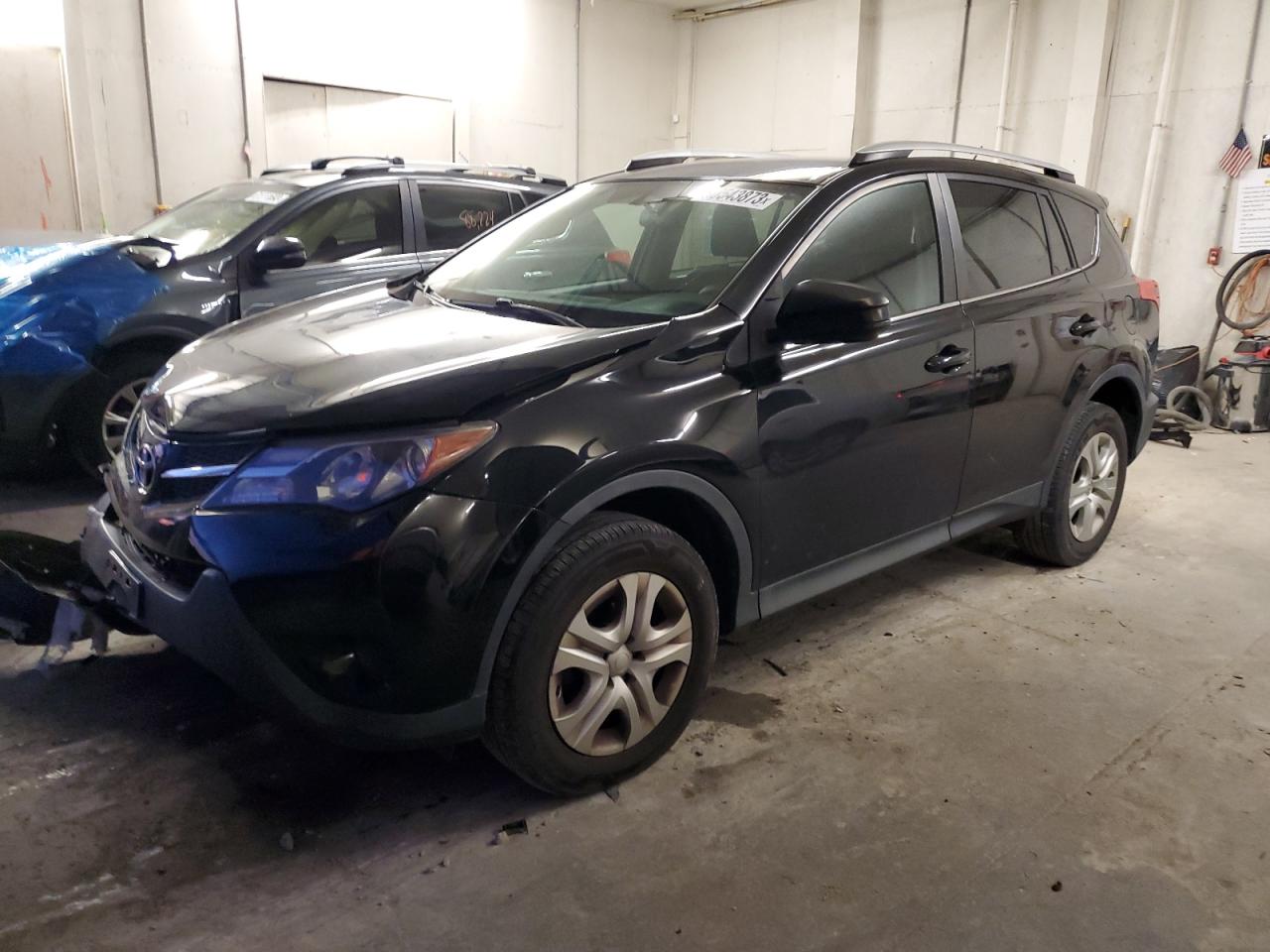 Image 1 of 2015 TOYOTA RAV4 LE 2015 with VIN 2T3BFREV7FW399090