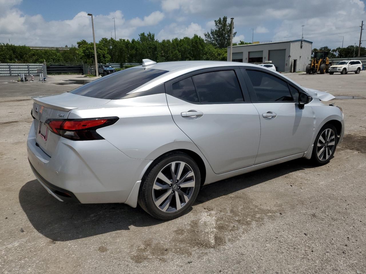 Изображение 3 2020 NISSAN VERSA SR 2020 с VIN 3N1CN8FV8LL838819