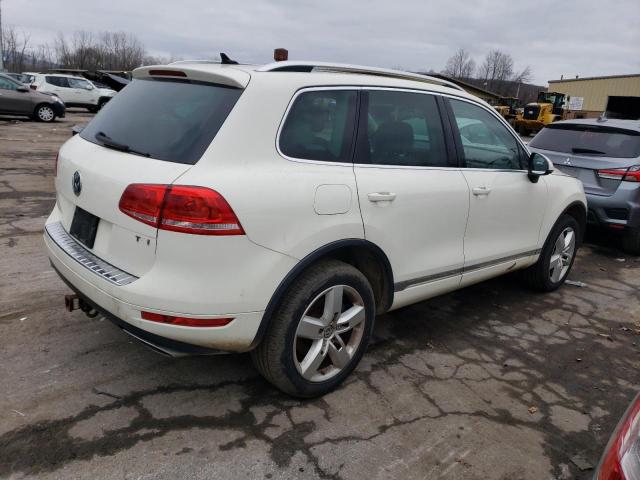 Image 3 of 2011 VOLKSWAGEN TOUAREG V6 TDI 2011 with VIN WVGFK9BP1BD003631