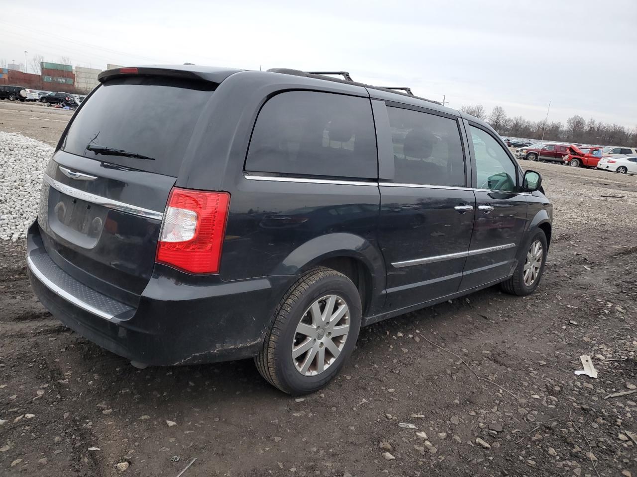 Obraz 3 z 2016 CHRYSLER TOWN & COUNTRY TOURING 2016 z VIN 2C4RC1BG9GR238864