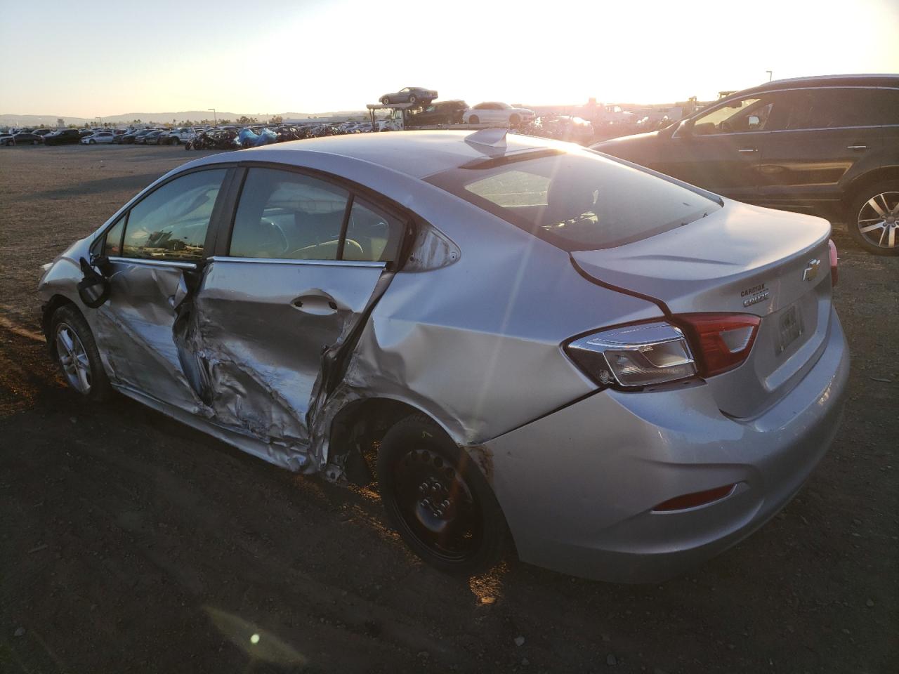 Obraz 2 z 2018 CHEVROLET CRUZE LT 2018 z VIN 1G1BE5SM2J7233158