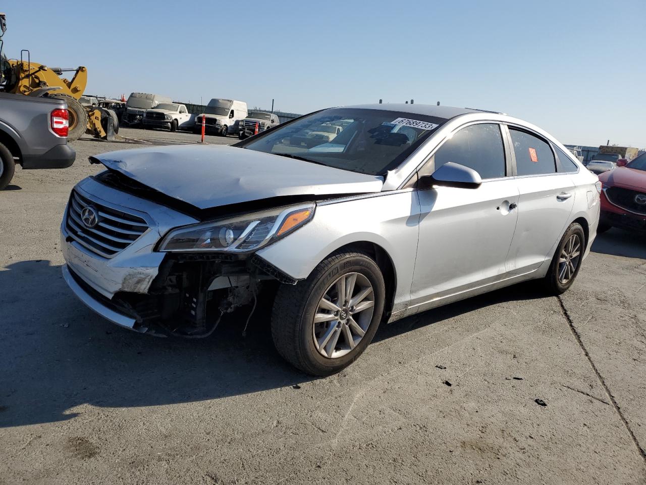 Image 1 of 2015 HYUNDAI SONATA SE 2015 with VIN 5NPE24AF0FH067980