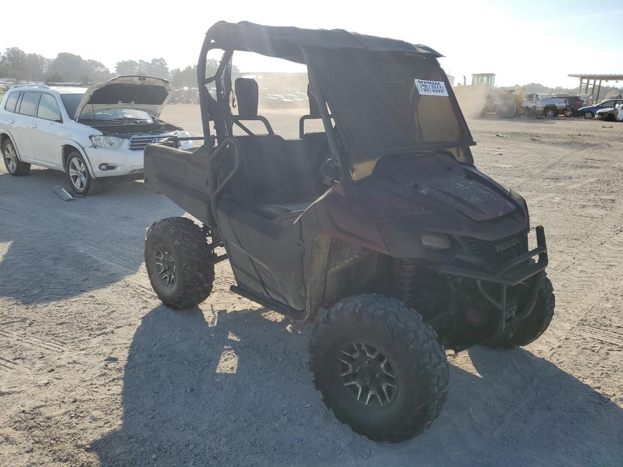 2021 HONDA SXS700 M2 2021 image
