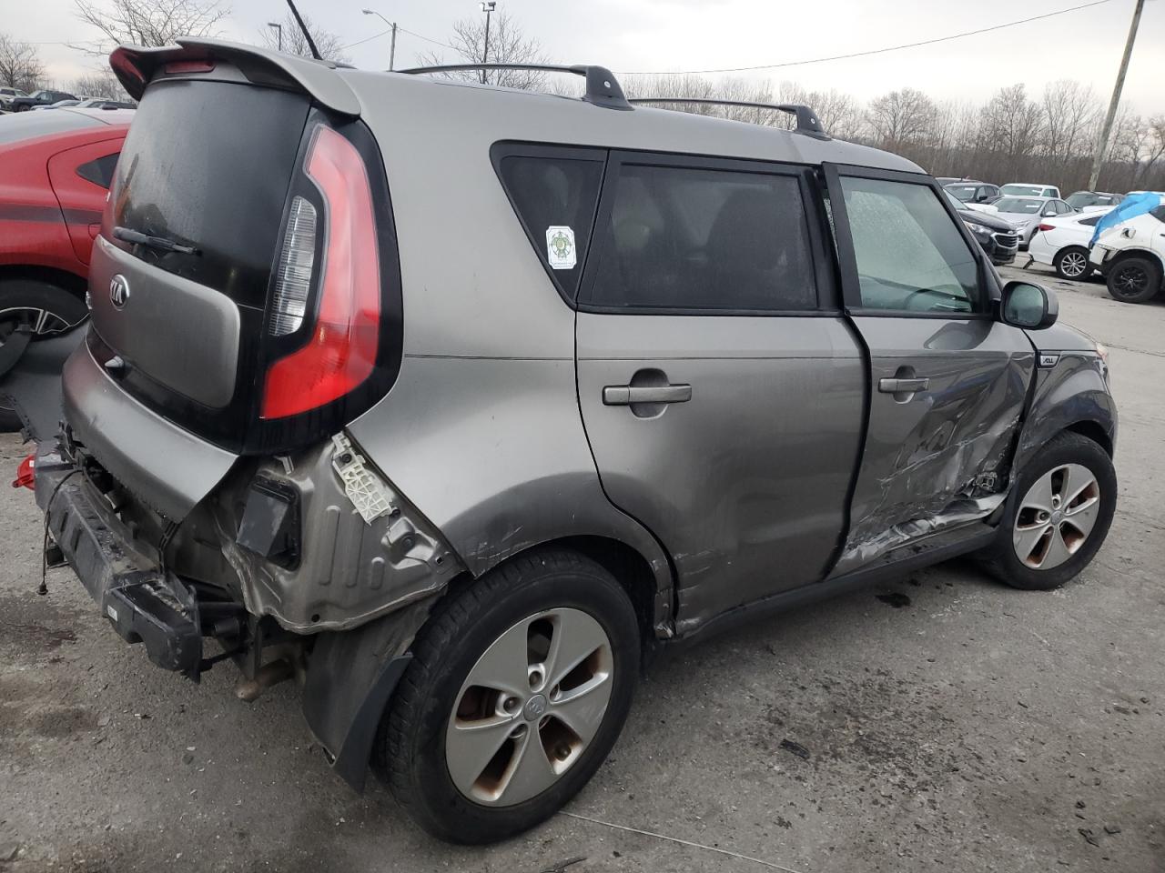 Obraz 3 z 2016 KIA SOUL  2016 z VIN KNDJN2A28G7273710