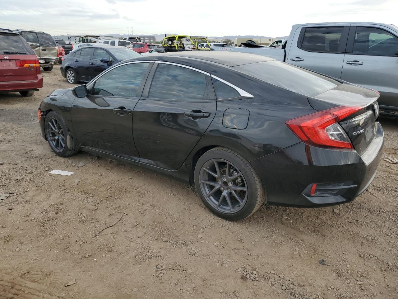 Изображение 2 2017 HONDA CIVIC LX 2017 с VIN 19XFC2F5XHE025099