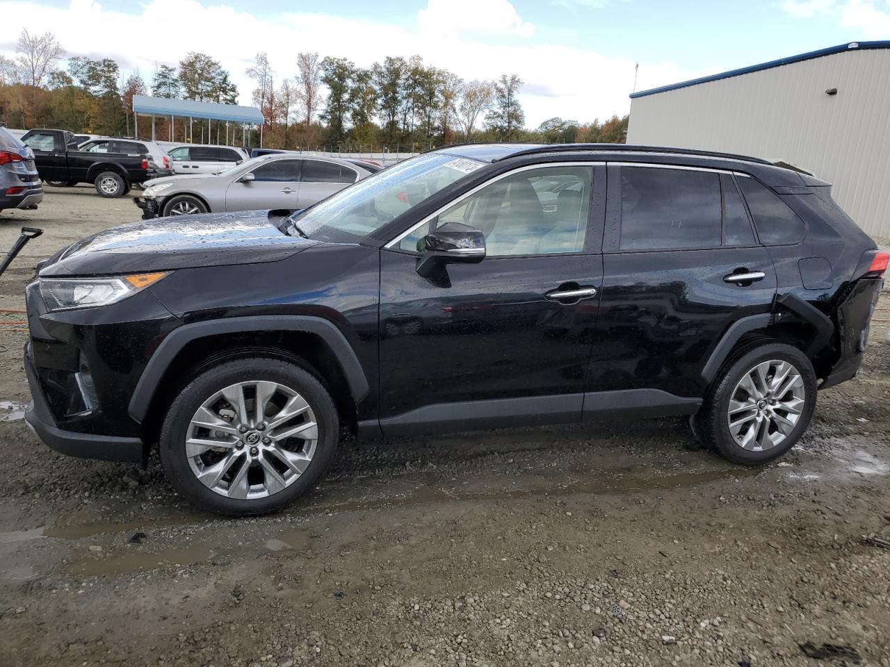 Image 1 of 2019 TOYOTA RAV4 LIMITED 2019 with VIN JTMY1RFV7KD020264