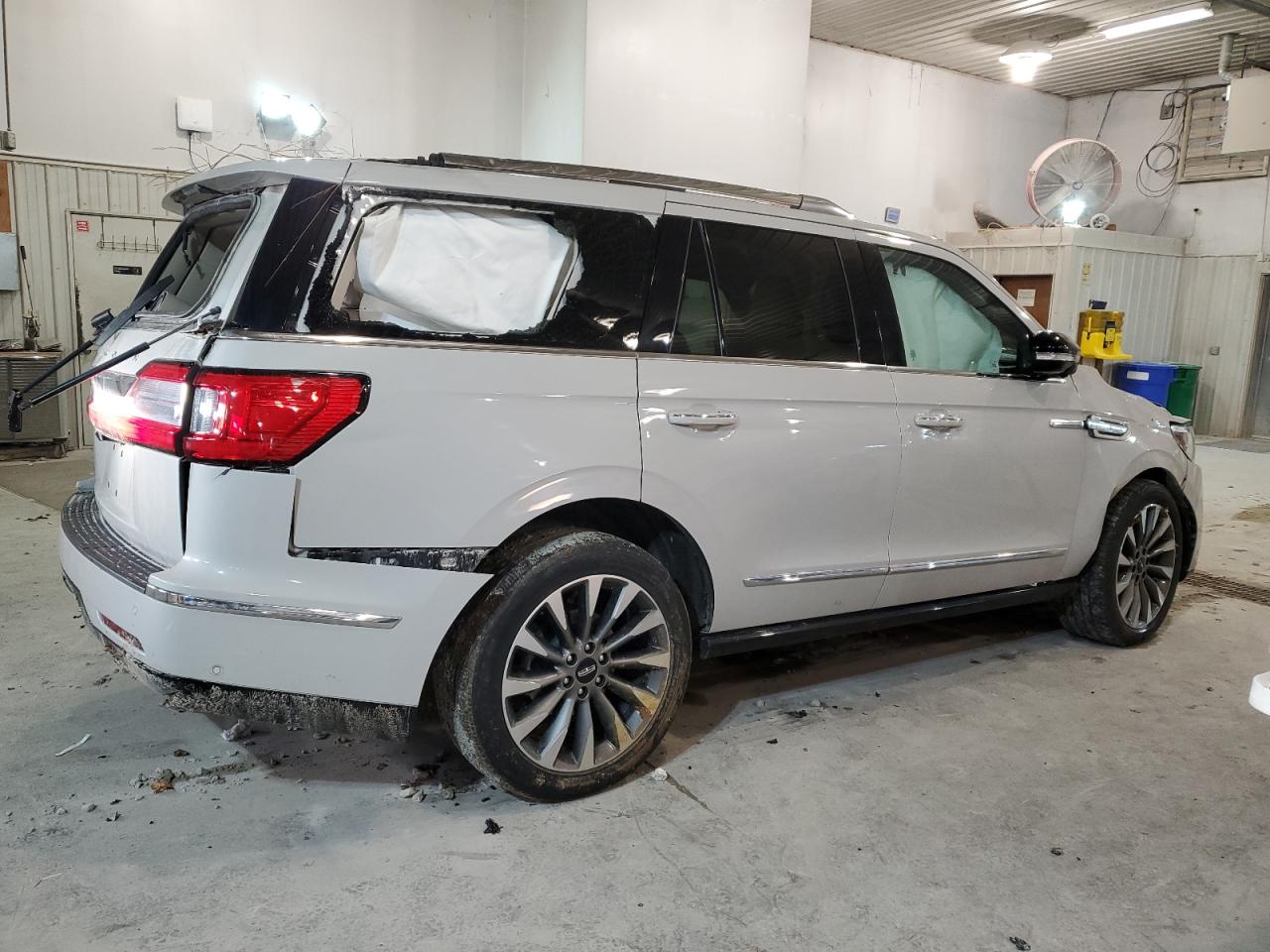 Изображение 3 2021 LINCOLN NAVIGATOR RESERVE 2021 с VIN 5LMJJ2LT9MEL05095