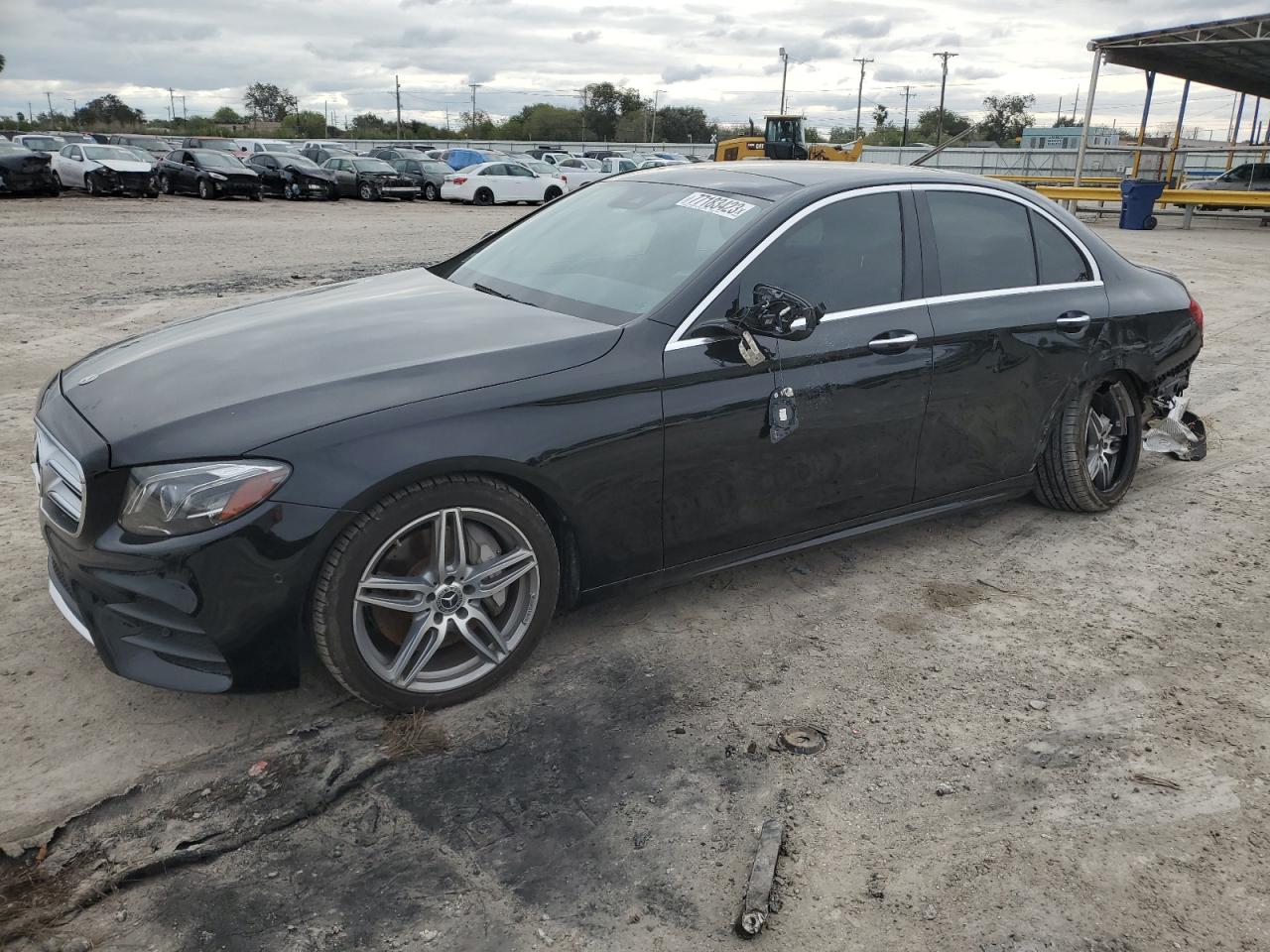 Image 1 of 2018 MERCEDES-BENZ E 300 4MATIC 2018 with VIN WDDZF4KB7JA399387