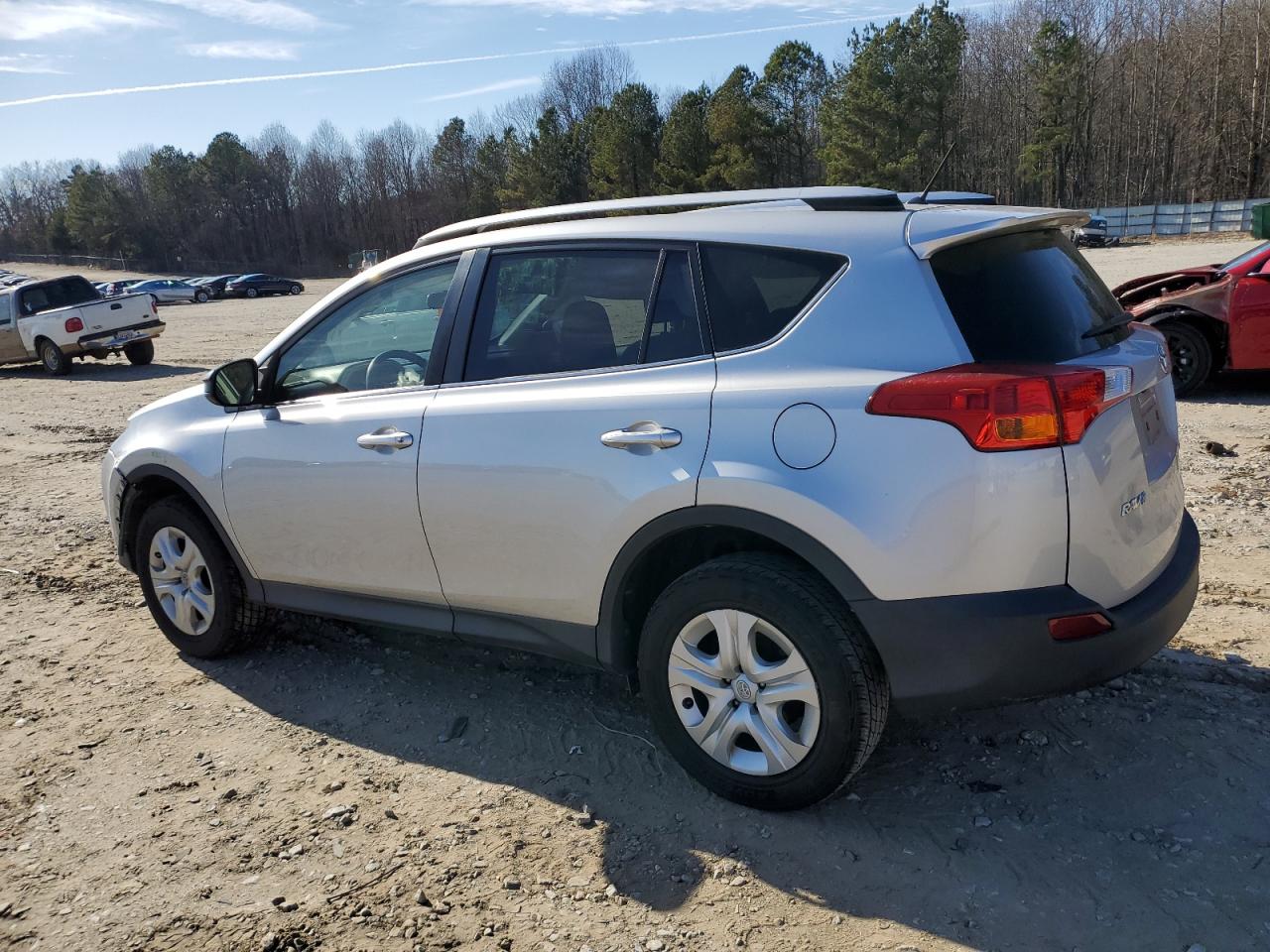 Image 2 of 2013 TOYOTA RAV4 LE 2013 with VIN JTMZFREV7DD013552