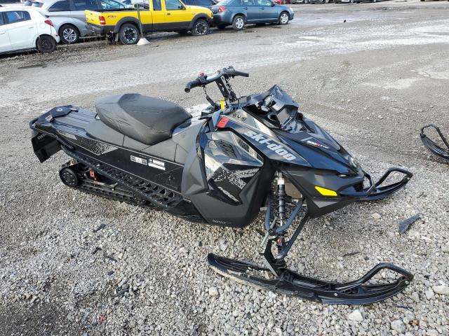 Изображение 2016 SKI DOO RENEGADE 2016