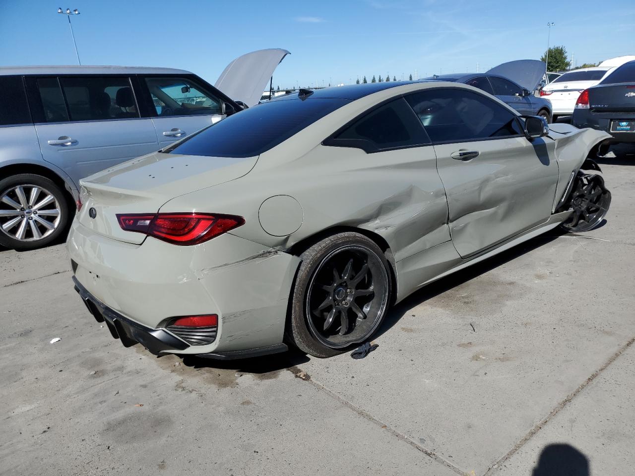Image 3 of 2018 INFINITI Q60 LUXE 300 2018 with VIN JN1EV7EK6JM342432