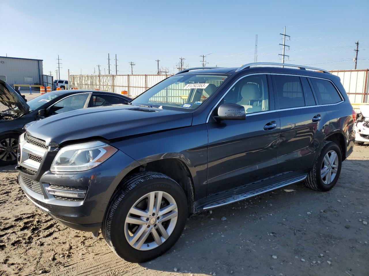 Image 1 of 2015 MERCEDES-BENZ GL 450 4MATIC 2015 with VIN 4JGDF6EE2FA479298