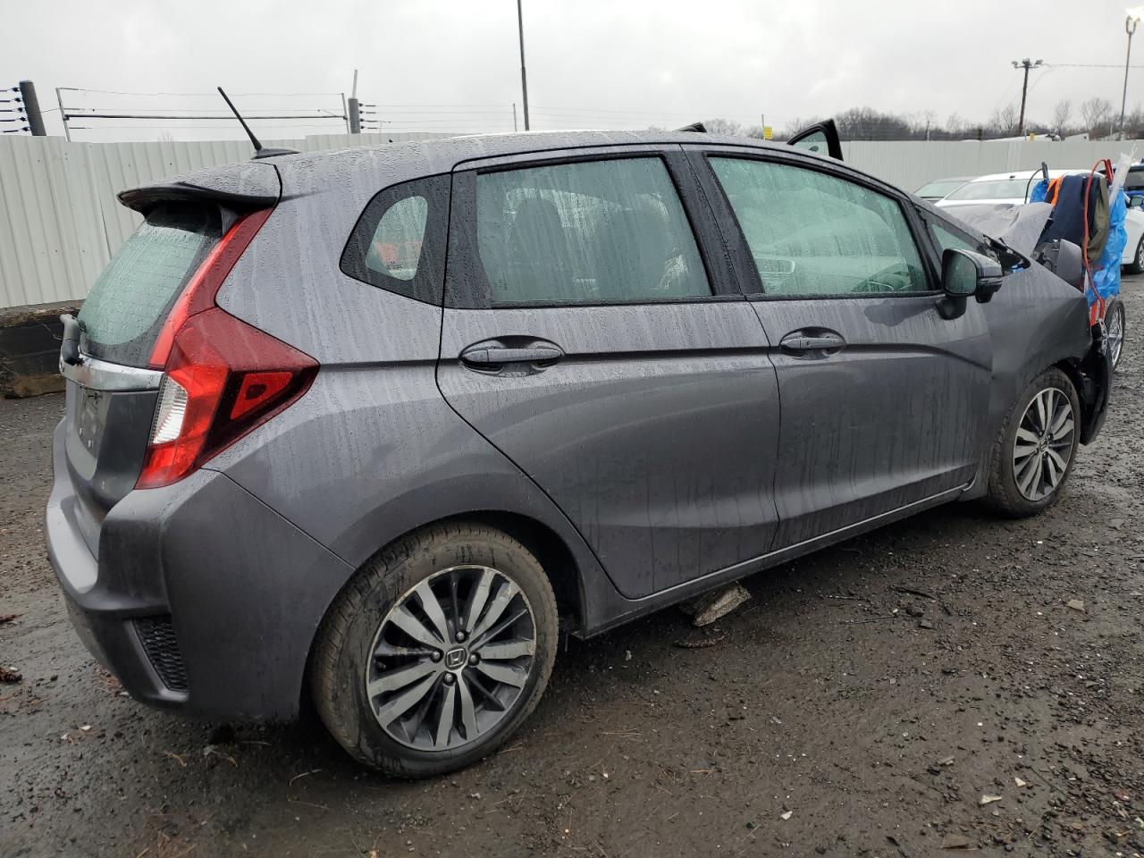 Image 3 of 2015 HONDA FIT EX 2015 with VIN 3HGGK5H80FM768097