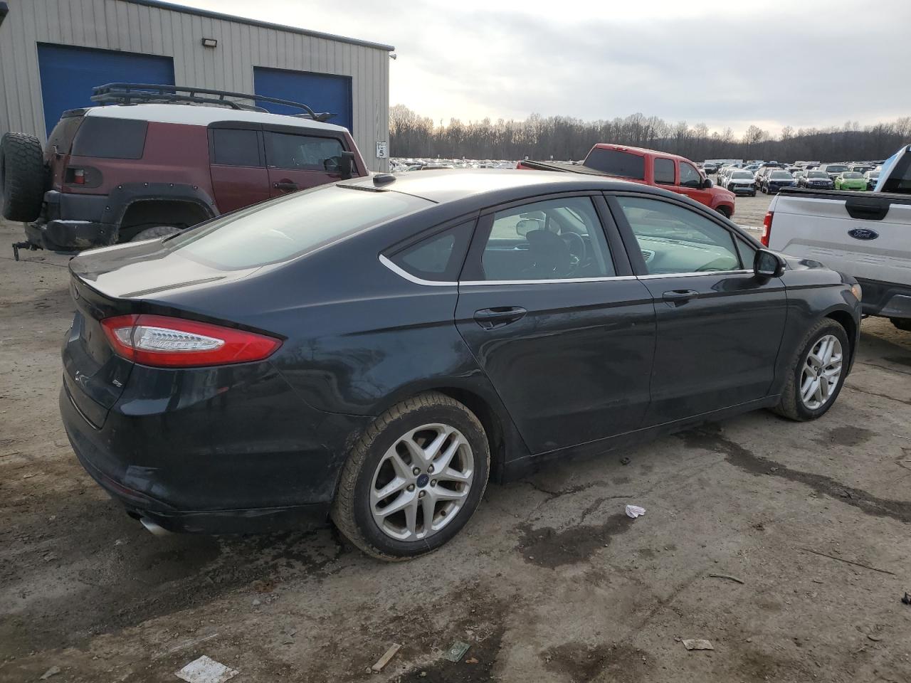 Image 3 of 2014 FORD FUSION SE 2014 with VIN 3FA6P0H75ER277599