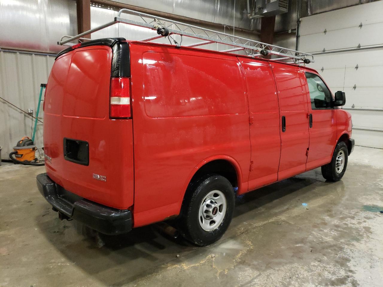 Image 3 of 2014 GMC SAVANA G3500 2014 with VIN 1GTZ7TCG3E1129235