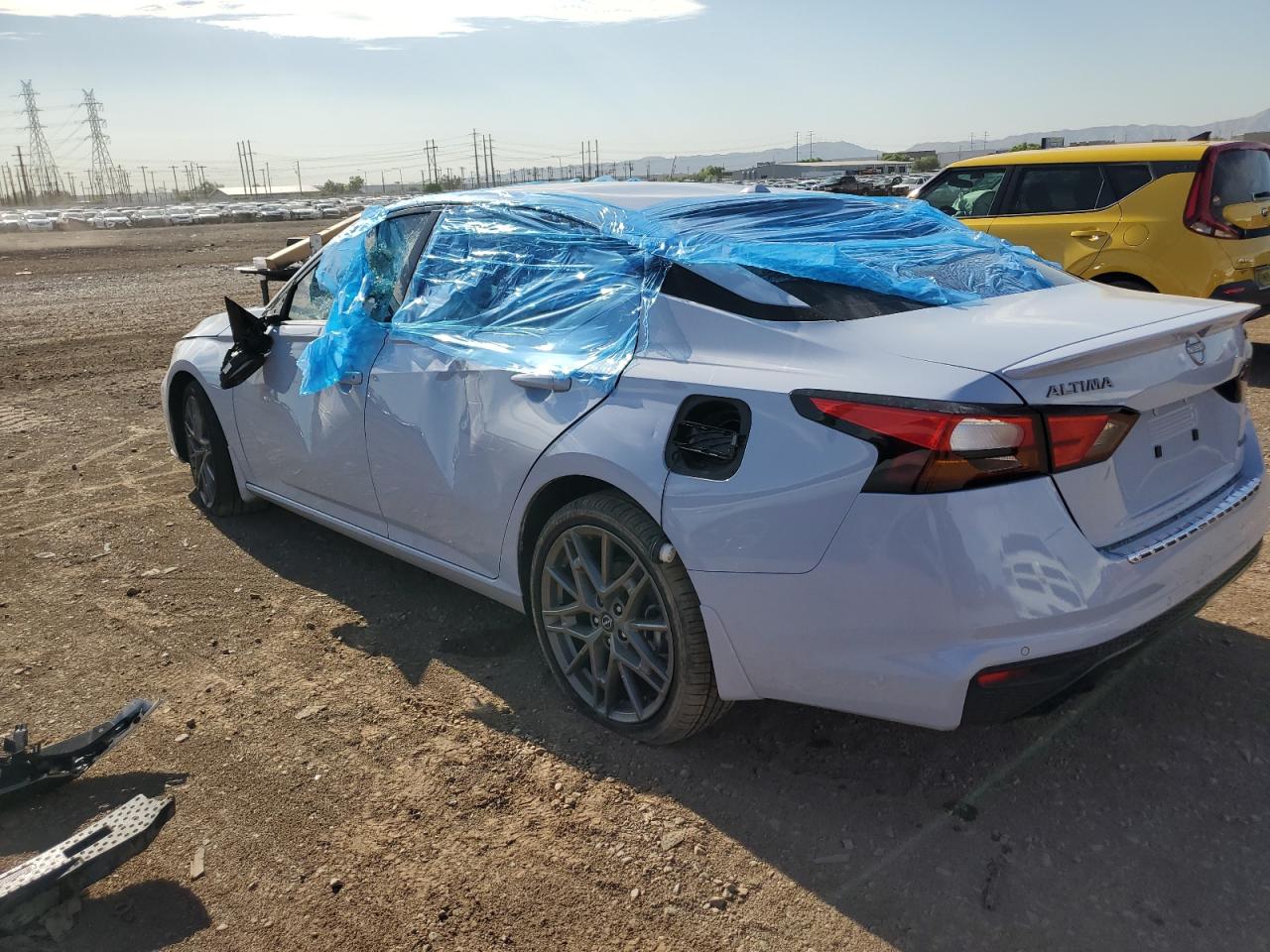 Image 2 of 2023 NISSAN ALTIMA SR 2023 with VIN 1N4AL4CV8PN355771