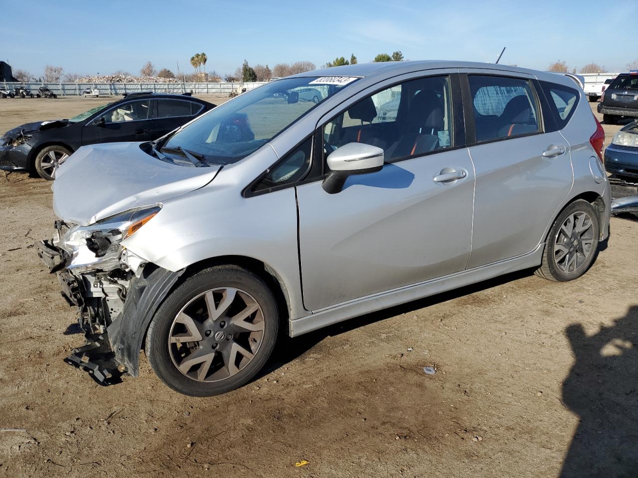 Obraz 1 z 2016 NISSAN VERSA NOTE S 2016 z VIN 3N1CE2CP3GL410018
