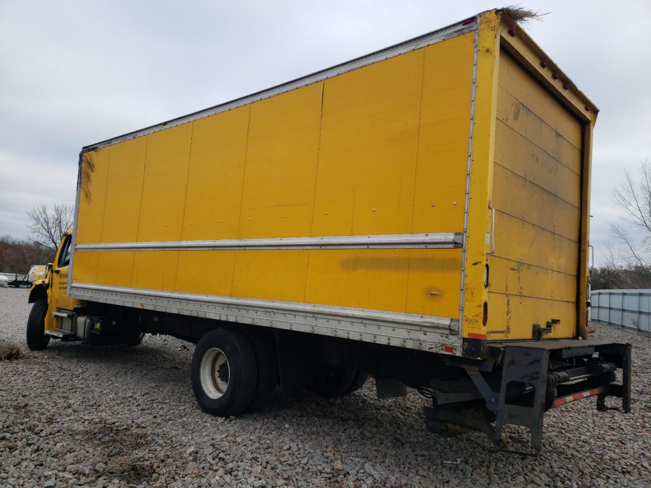 Image 2 of 2013 FREIGHTLINER M2 106 MEDIUM DUTY 2013 with VIN 1FVACXDT0DDBU8258