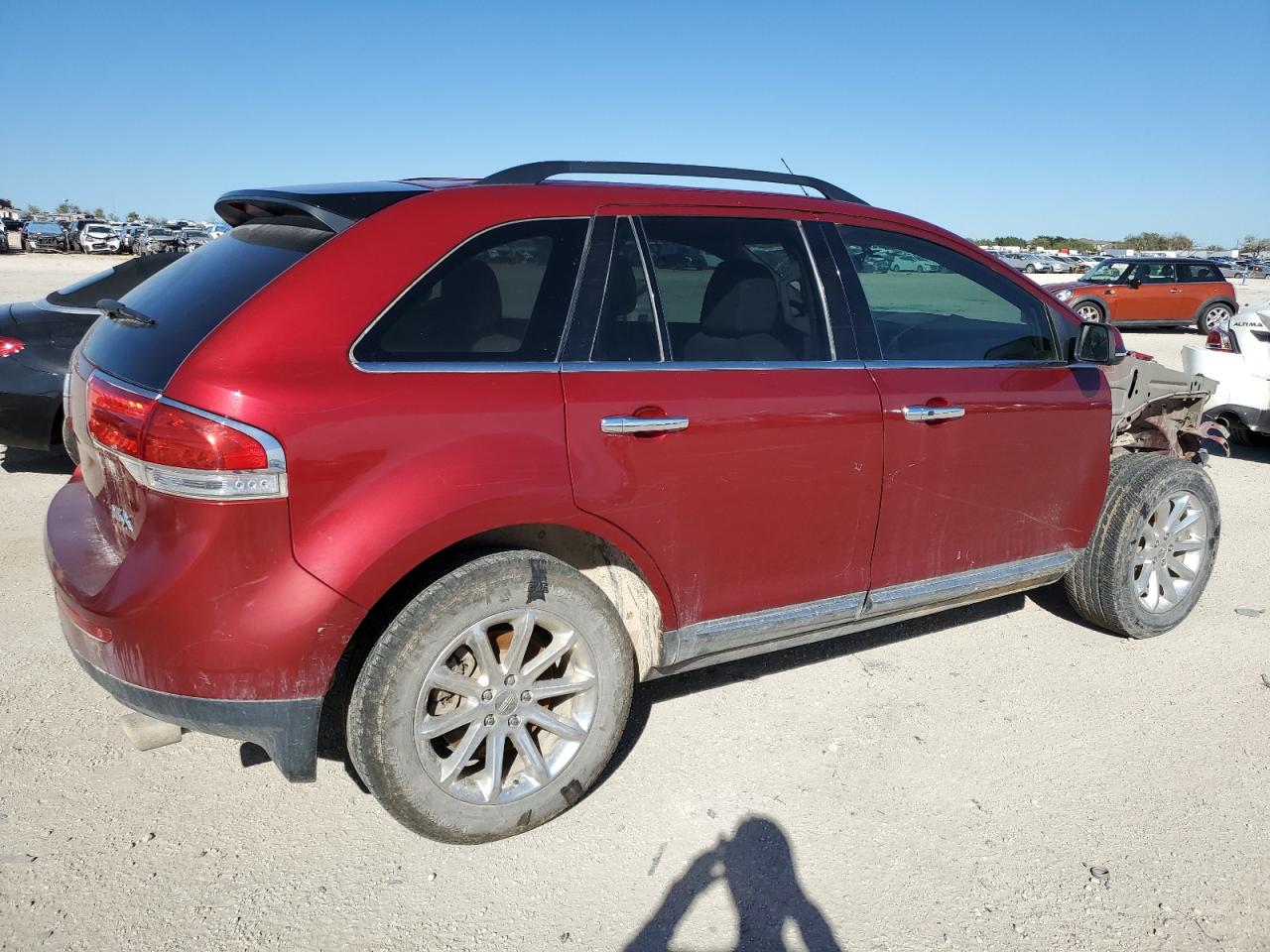 Image 3 of 2015 LINCOLN MKX  2015 with VIN 2LMDJ6JK2FBL24088