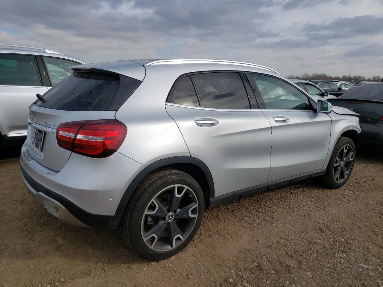 Image 3 of 2020 MERCEDES-BENZ GLA 250 4MATIC 2020 with VIN WDCTG4GB1LU024967