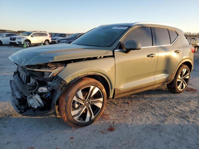Изображение 2023 VOLVO XC40 ULTIMATE 2023