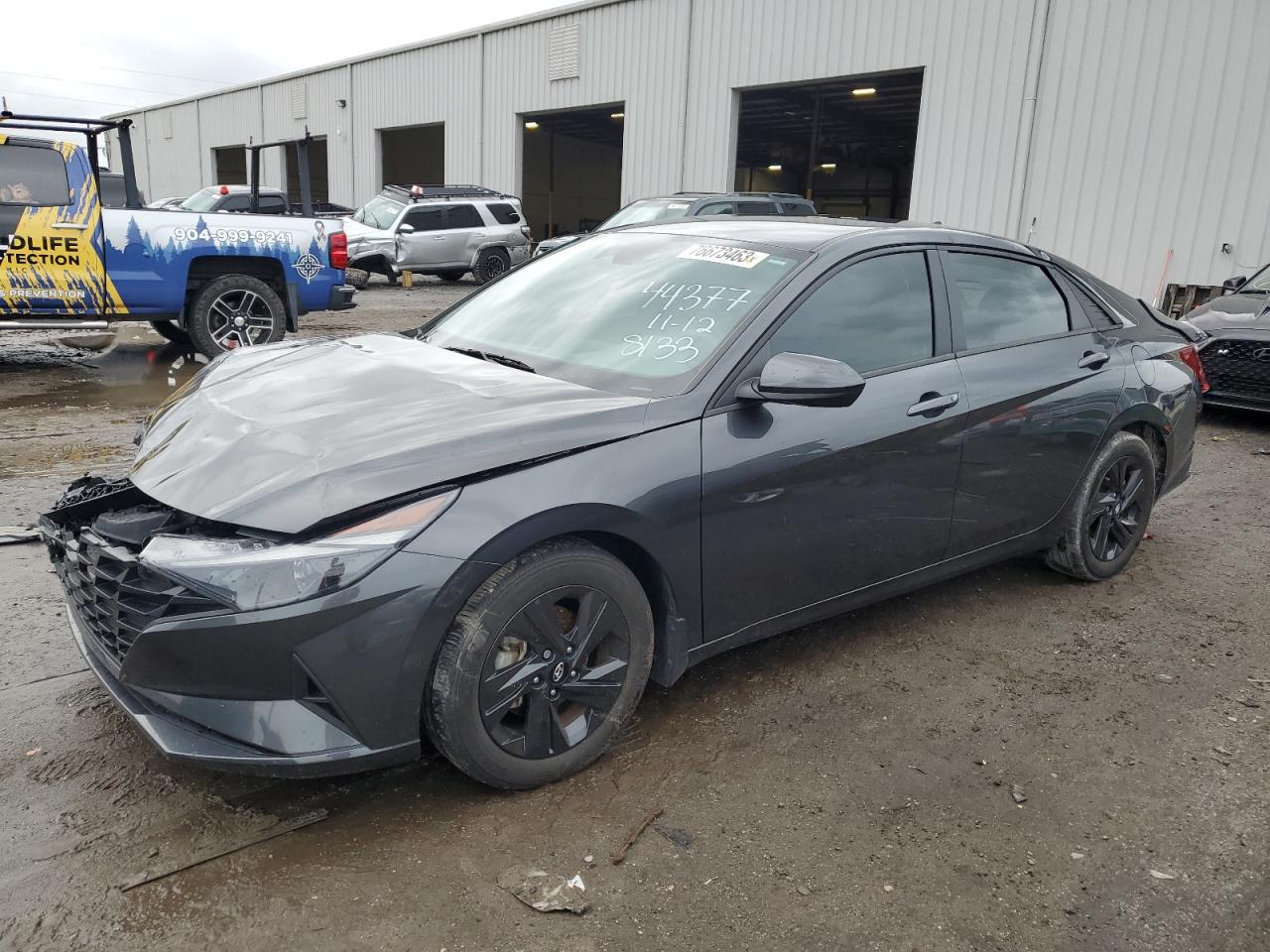 Obraz 1 z 2023 HYUNDAI ELANTRA SEL 2023 z VIN 5NPLM4AG4PH088133
