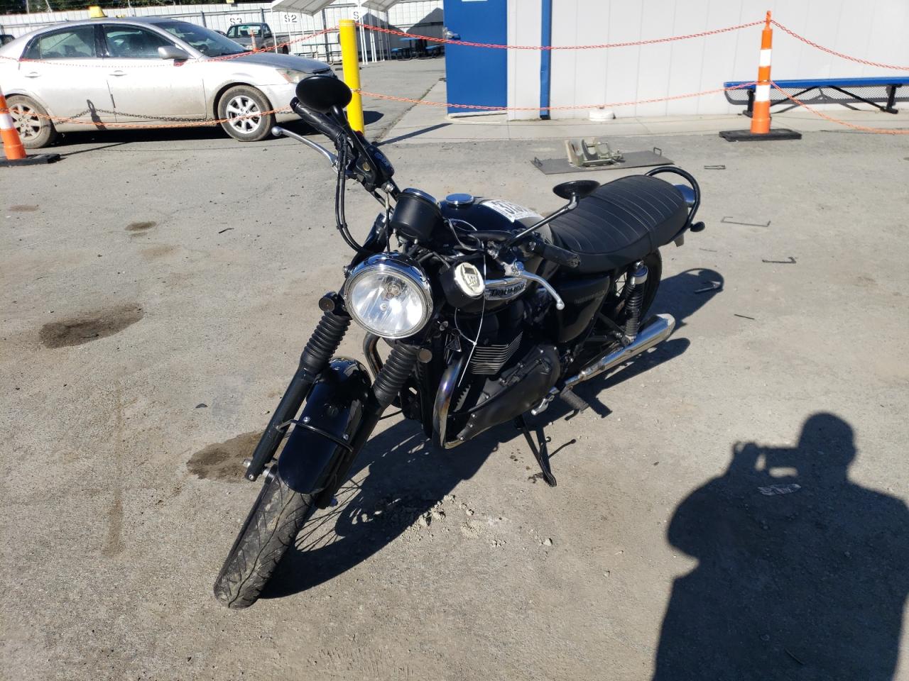 Image 2 of 2015 TRIUMPH MOTORCYCLE BONNEVILLE T100 2015 with VIN SMT910K15FT711518