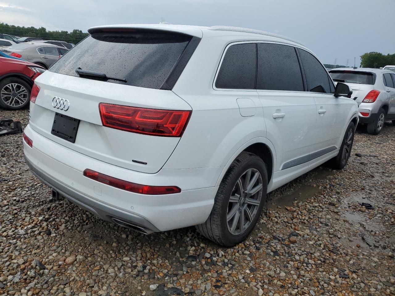 Image 3 of 2019 AUDI Q7 PREMIUM PLUS 2019 with VIN WA1LHAF78KD046214
