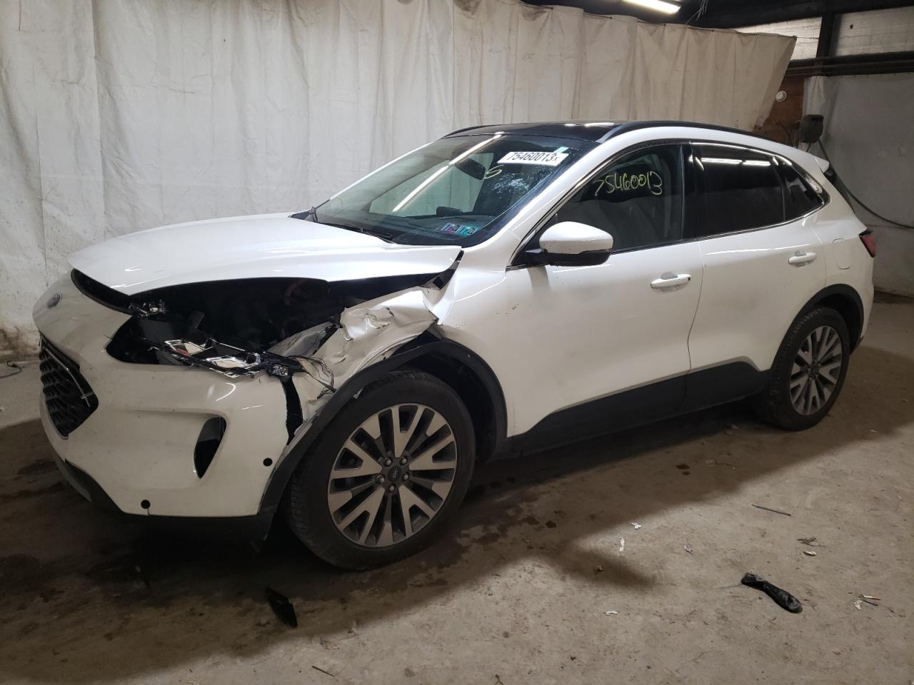 Image 1 of 2020 FORD ESCAPE TITANIUM 2020 with VIN 1FMCU9DZ5LUB61242