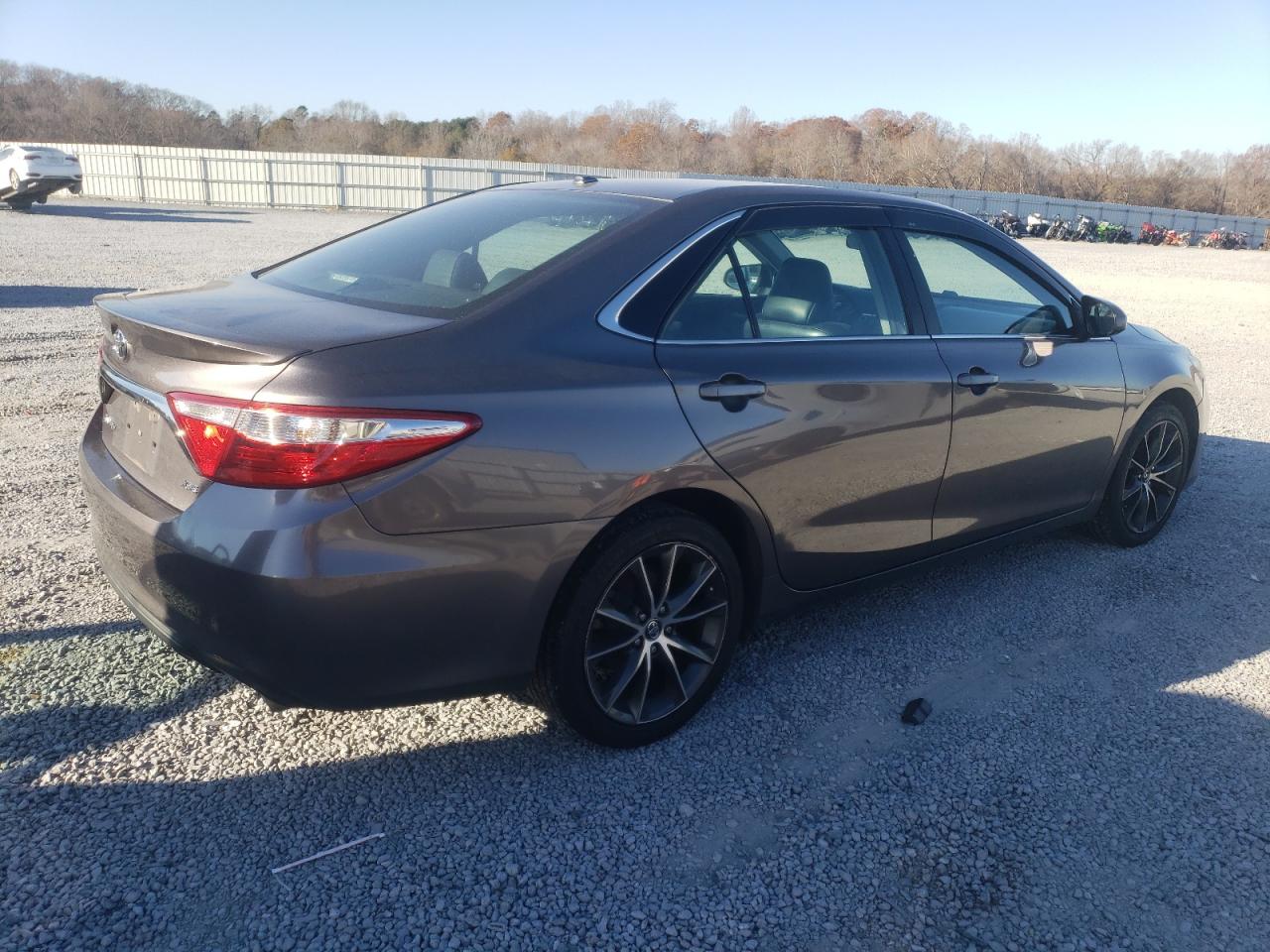 Изображение 3 2015 TOYOTA CAMRY LE 2015 с VIN 4T1BF1FK9FU045733