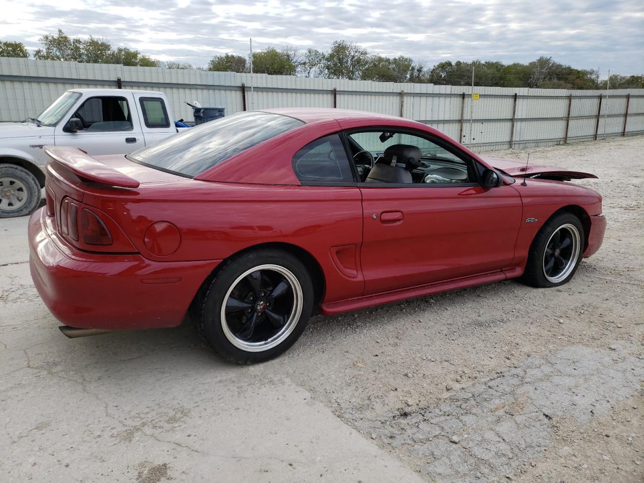 Image 3 of 1996 FORD MUSTANG GT 1996 with VIN 1FALP42X3TF130808