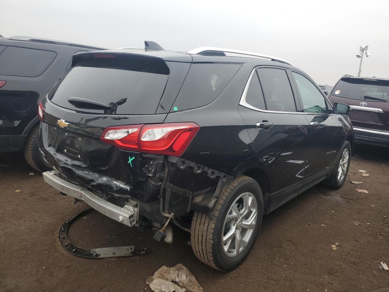 Image 3 of 2021 CHEVROLET EQUINOX PREMIER 2021 with VIN 2GNAXXEV0M6153964