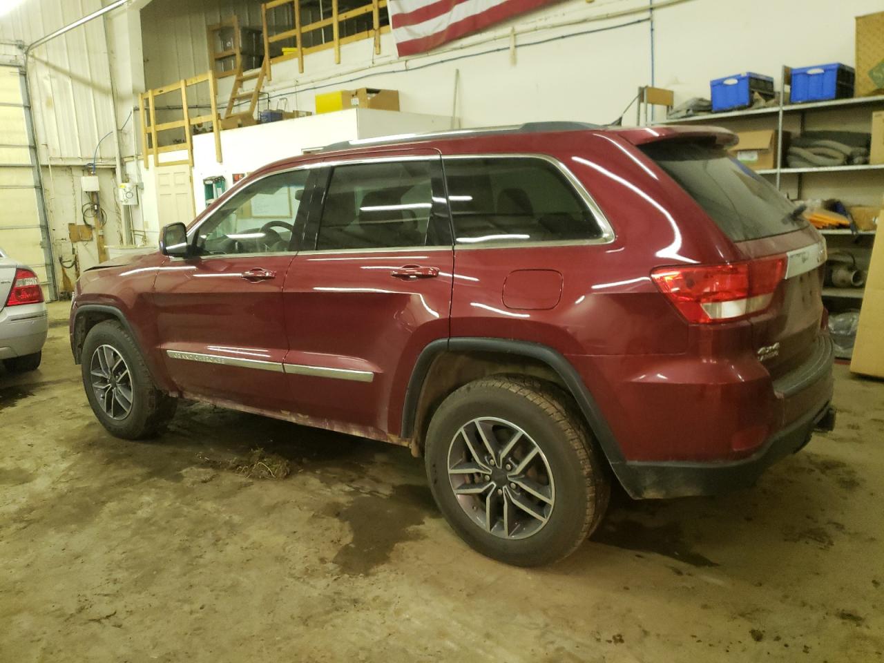 Изображение 2 2013 JEEP GRAND CHEROKEE LAREDO 2013 с VIN 1C4RJFAG9DC502531