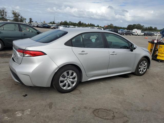 Obraz 3 z 2021 TOYOTA COROLLA LE 2021 z VIN 5YFEPMAE9MP229842