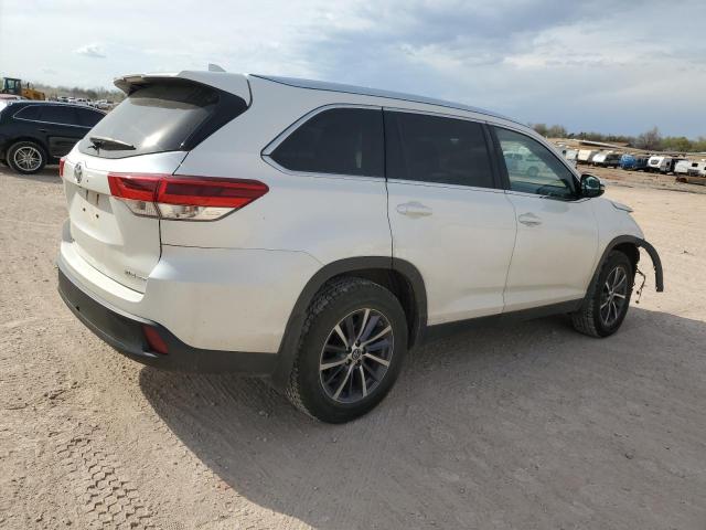 Obraz 3 z 2019 TOYOTA HIGHLANDER SE 2019 z VIN 5TDJZRFH8KS701848