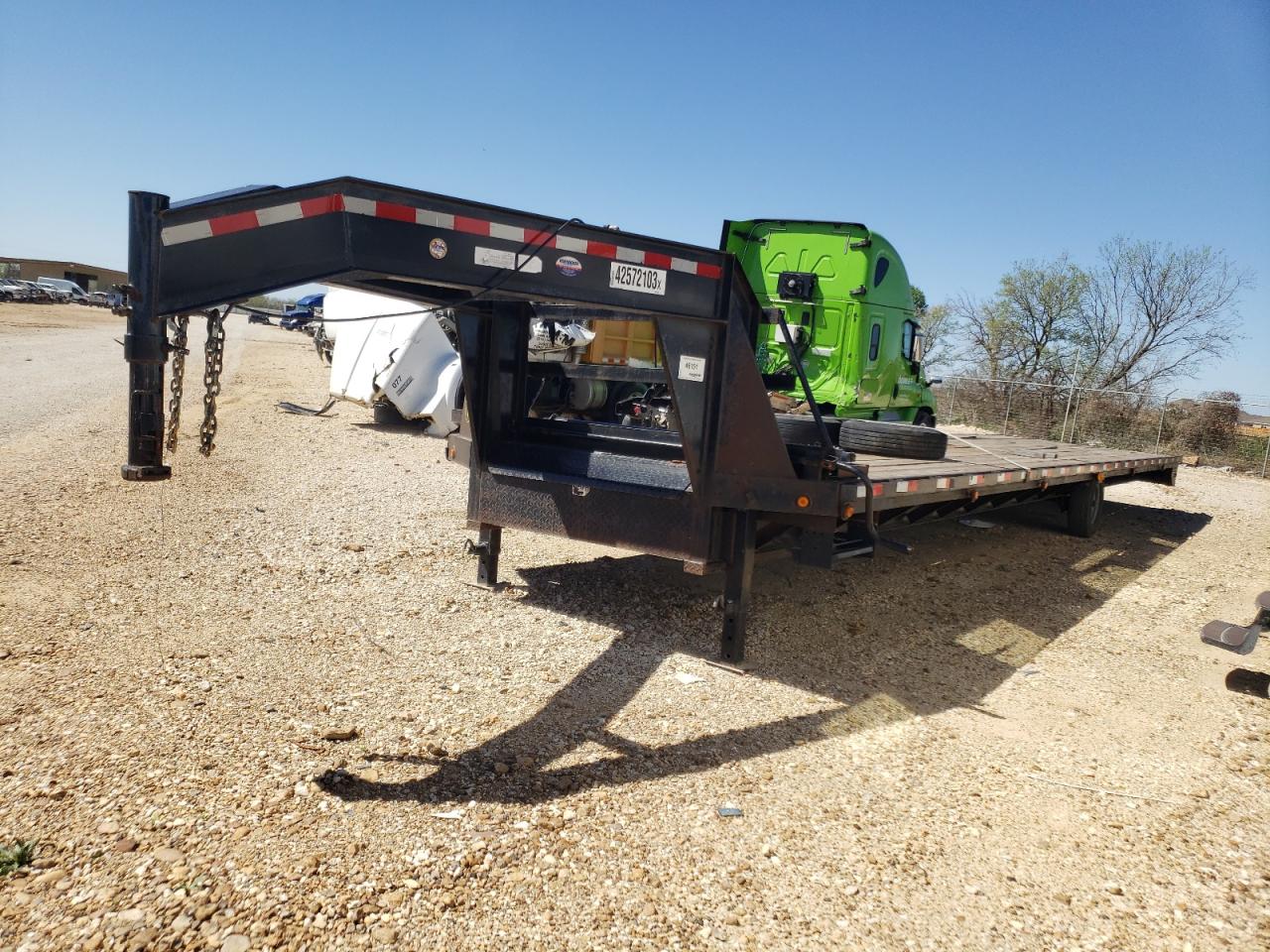 Изображение 2 2021 C&M TRAILER 2022 с VIN 5VNGN4025MT229104