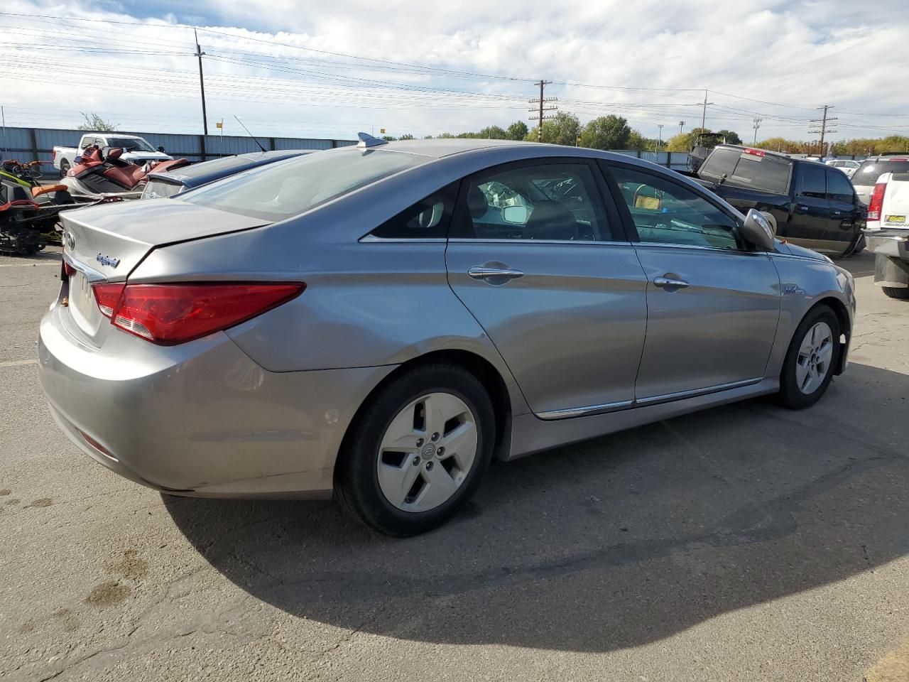 Obraz 3 z 2012 HYUNDAI SONATA HYBRID 2012 z VIN KMHEC4A40CA035363