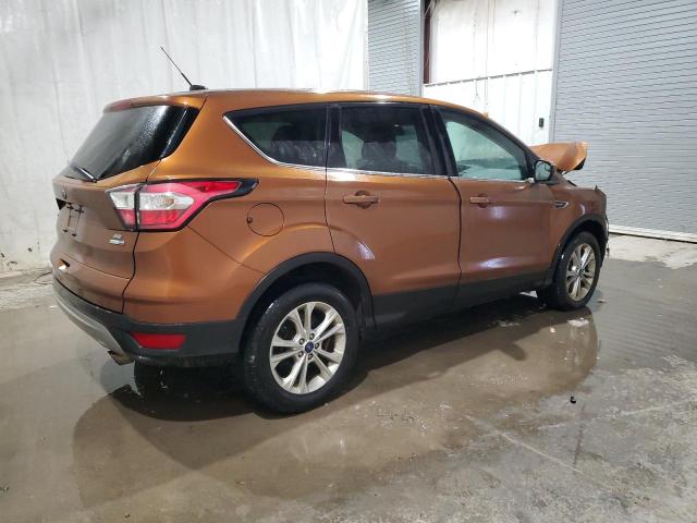 Image 3 of 2017 FORD ESCAPE SE 2017 with VIN 1FMCU9GD7HUA07977