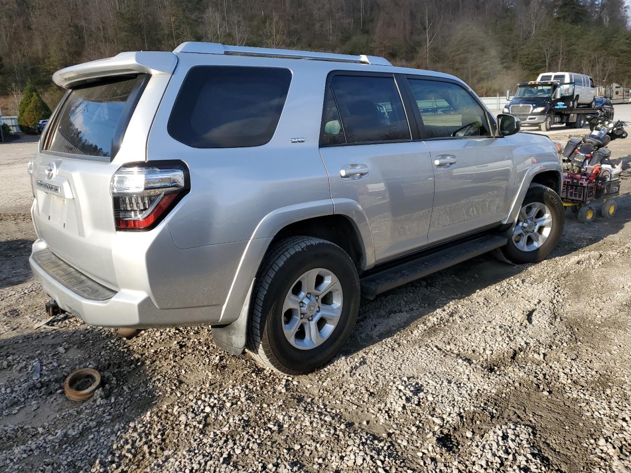 Image 3 of 2016 TOYOTA 4RUNNER SR5/SR5 PREMIUM 2016 with VIN JTEBU5JR5G5382350