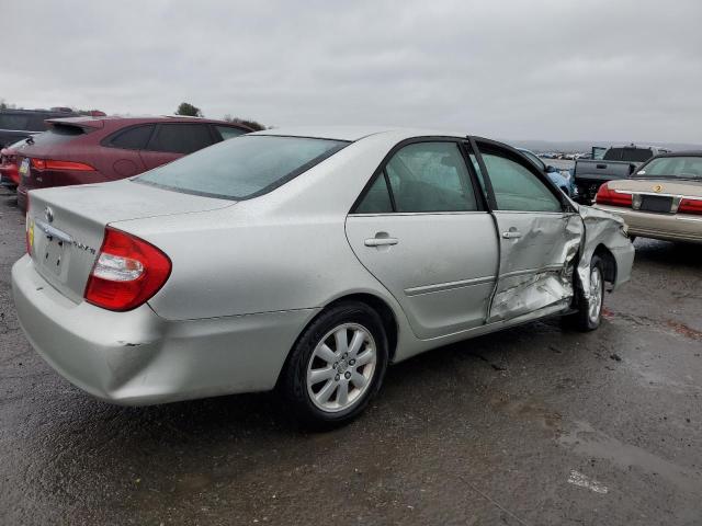 Obraz 3 z 2003 TOYOTA CAMRY LE 2003 z VIN JTDBE30K530152356