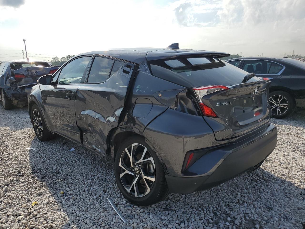 Image 2 of Toyota C-Hr Xle 2022 with VIN NMTKHMBX9NR145706