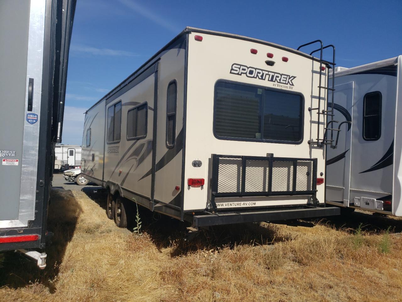Image 3 of 2017 KZRV SPORTTREK 2017 with VIN 4EZT1282XH8024782