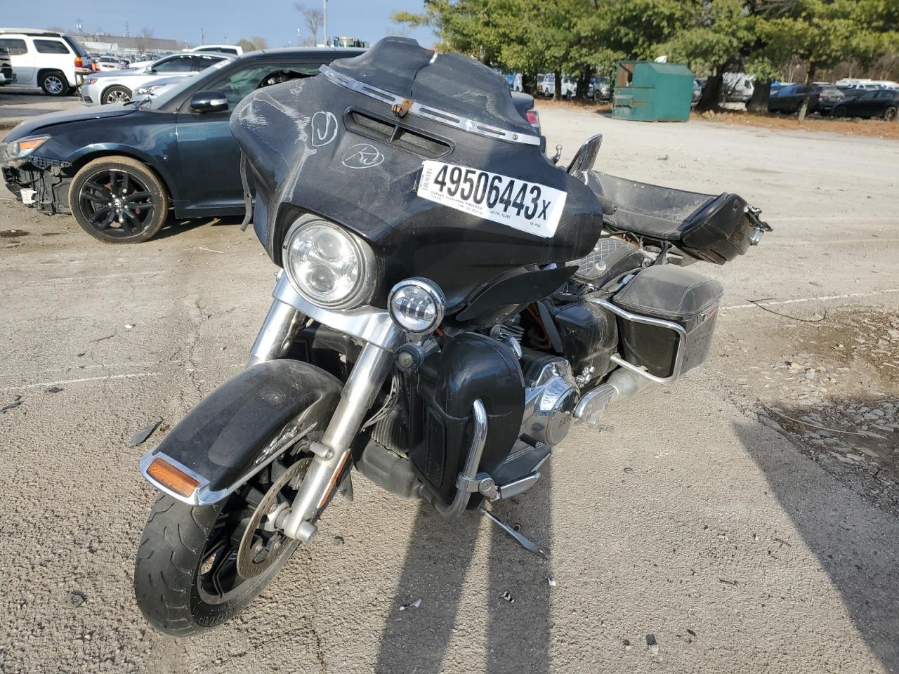 Image 2 of 2019 HARLEY-DAVIDSON FLHTK  2019 with VIN 1HD1KEF18KB616451