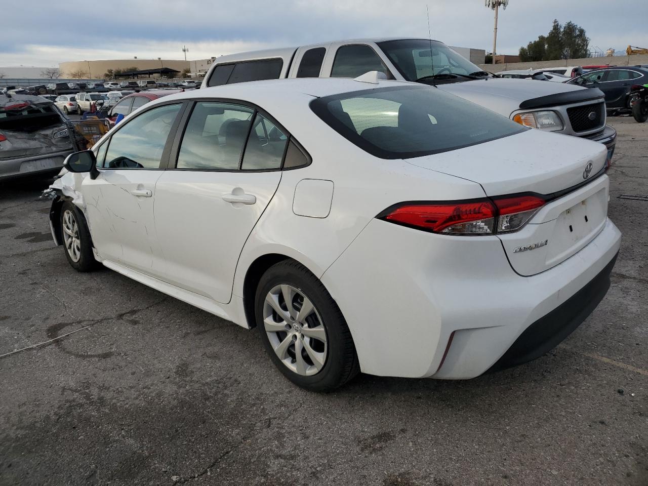 Изображение 2 2023 TOYOTA COROLLA LE 2023 с VIN 5YFB4MDE8PP002928