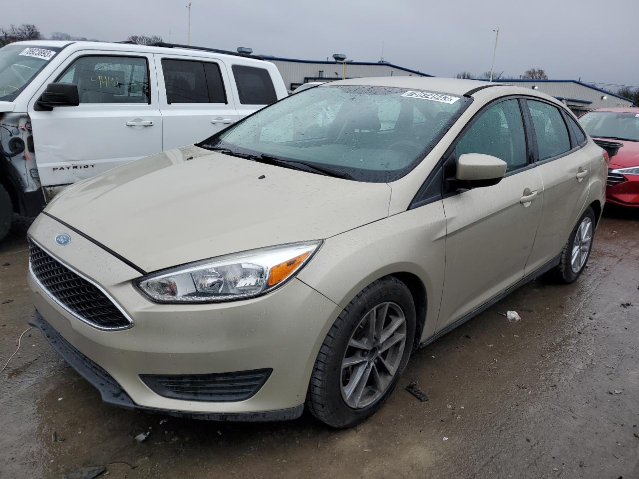 Image 1 of 2018 FORD FOCUS SE 2018 with VIN 1FADP3F27JL225657